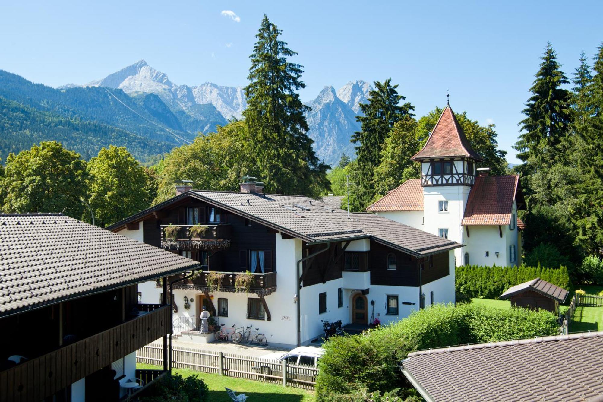 7 Zentrale Hotels nahe der Neuapostolischen Kirche Garmisch-Partenkirchen