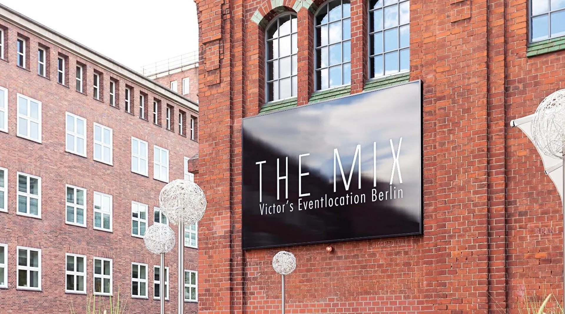 6 außergewöhnliche Design-Hotels nahe der Berliner Mauer